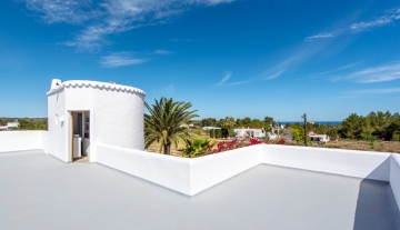 Resa estates Ibiza for sale te koop villa port des torrent zwembad  roof terrace and tower.jpg